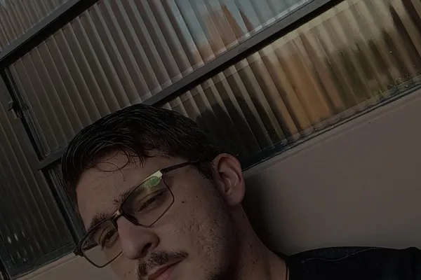 Portada de Regis Olavo